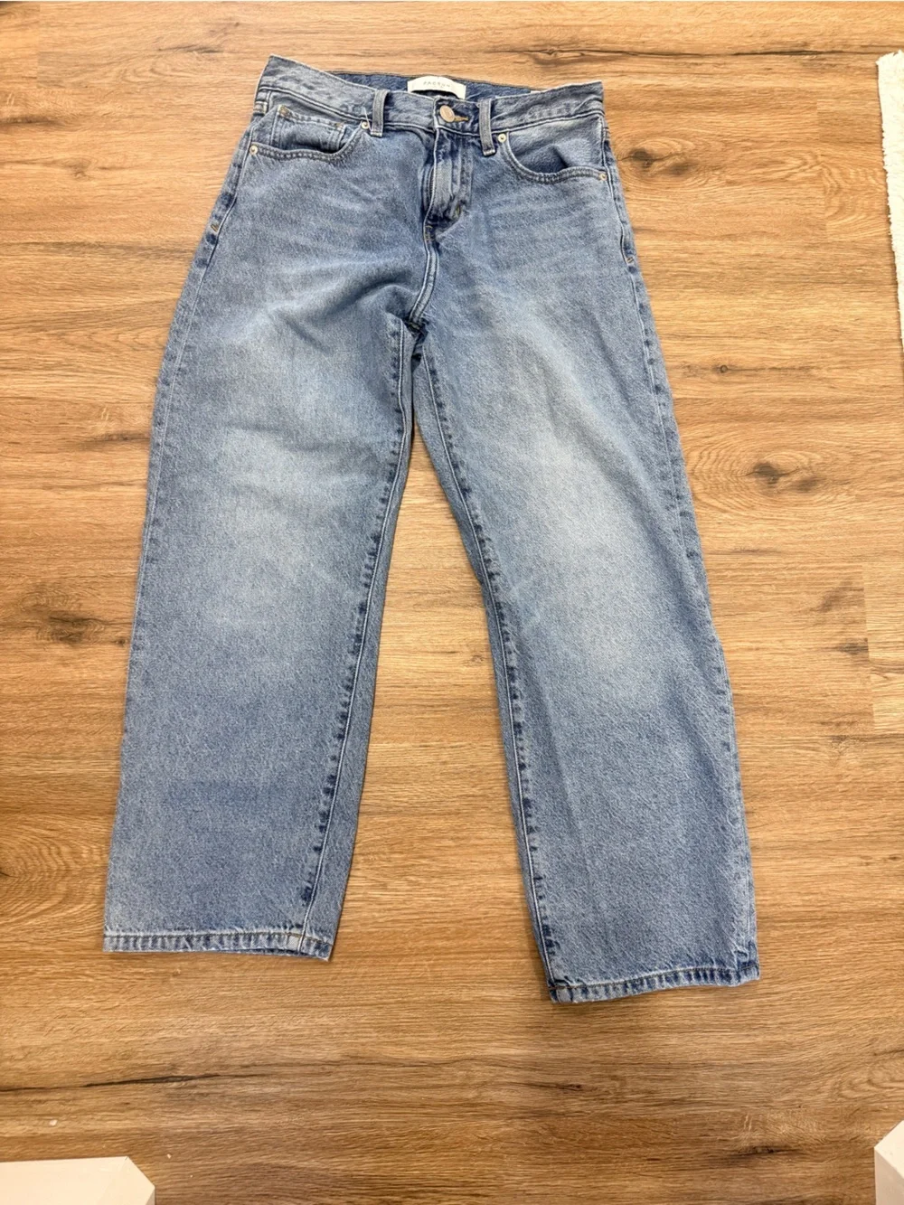 PacSun Men's Relaxed Light Blue Jeans